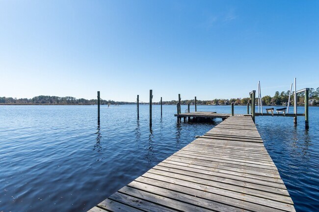 Building Photo - Waterfront Property