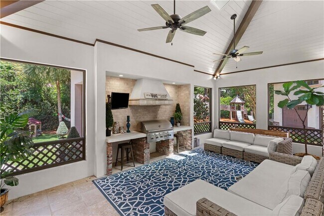 Building Photo - 305 Hawkins Island Dr