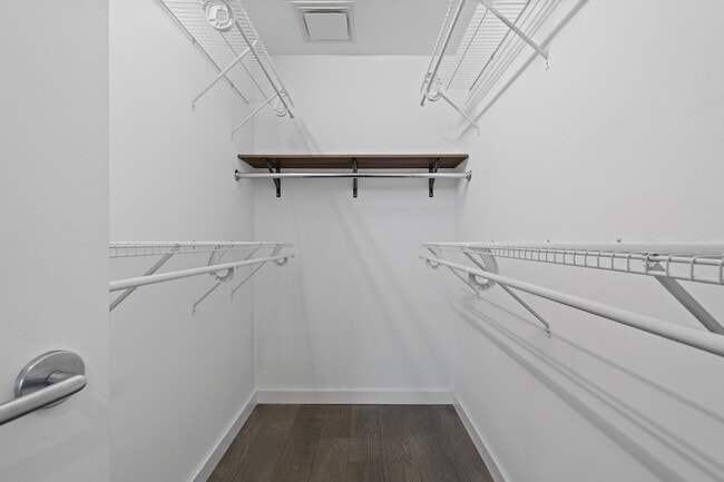 Building Photo - 320 ADOLPHUS Ave