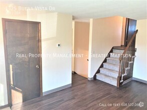 Building Photo - 1325 Buena Vista Dr