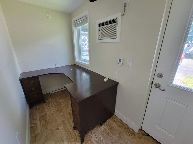 Office room - 54 State St
