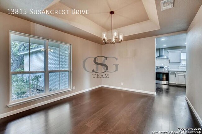 Building Photo - 13815 Susancrest Dr
