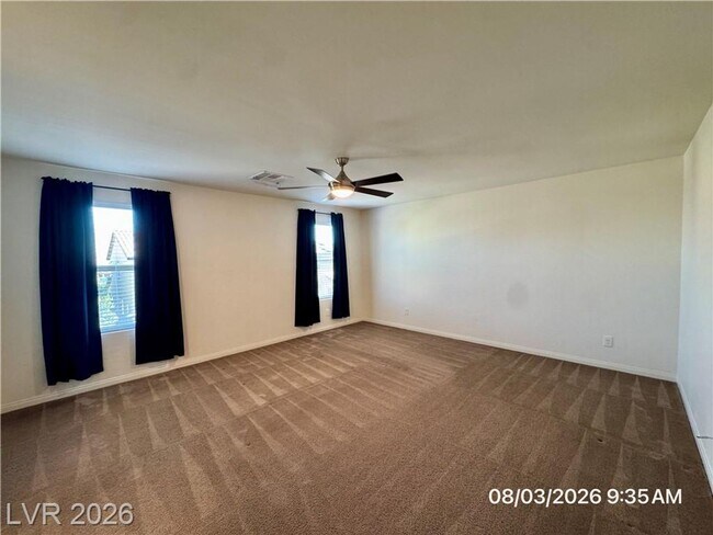 Building Photo - Beautiful 4BR Home with Huge Loft, Gourmet Kitchen & Covered Patio