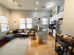 Building Photo - South Boston 2bed / 2bath available Sept 1st $3600