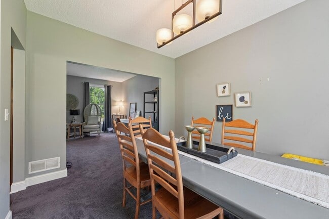 Building Photo - 1477X Langdon Pl