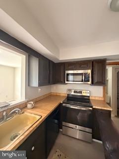 Building Photo - 2451 Croydon Ct