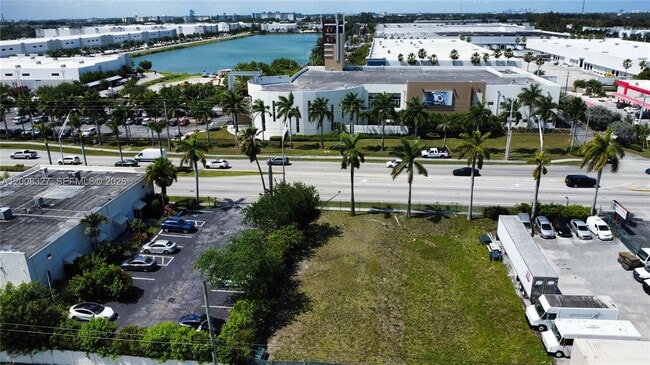 Building Photo - 3001 SW 35th Ave