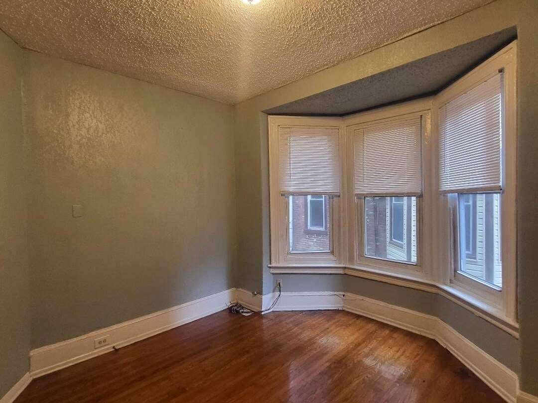 Building Photo - 437 W Bringhurst St