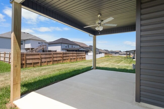 Building Photo - 1402 Dan Brown Dr