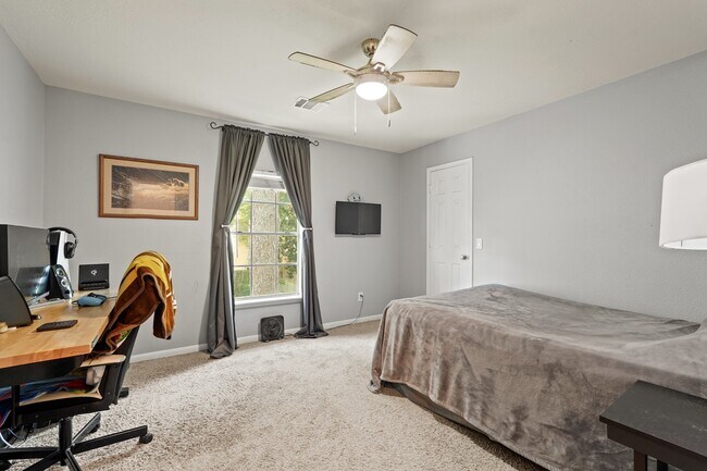 Building Photo - 10503 Minturn Ln