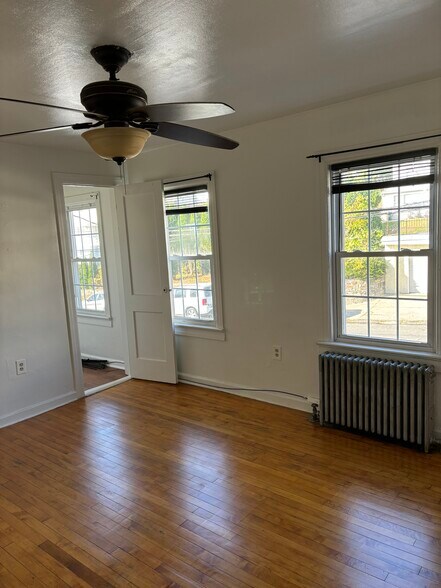 Building Photo - 240 Sommerville Pl