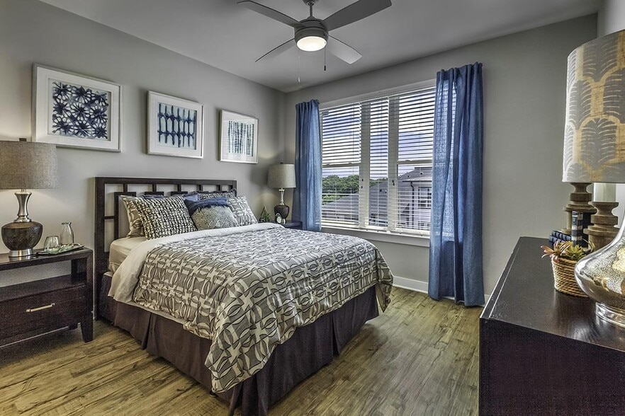 Midwood Station 2017 Central Ave Charlotte NC 28205 Apartment Finder