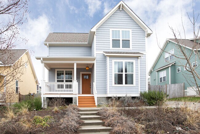 Building Photo - Downtown Durham Oasis! - Three Bedroom Home With Truly Unique Entire Top Floor Primary Suite