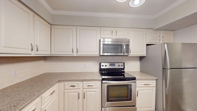 Building Photo - 3280 Heathstead Pl
