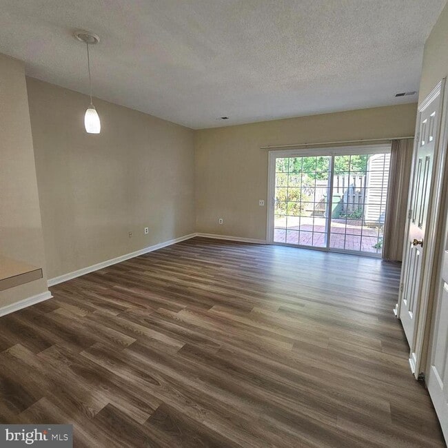 Building Photo - 7235 Parson's Ct