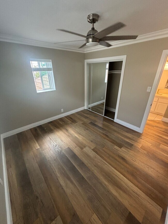 Building Photo - 4461 Green Ave