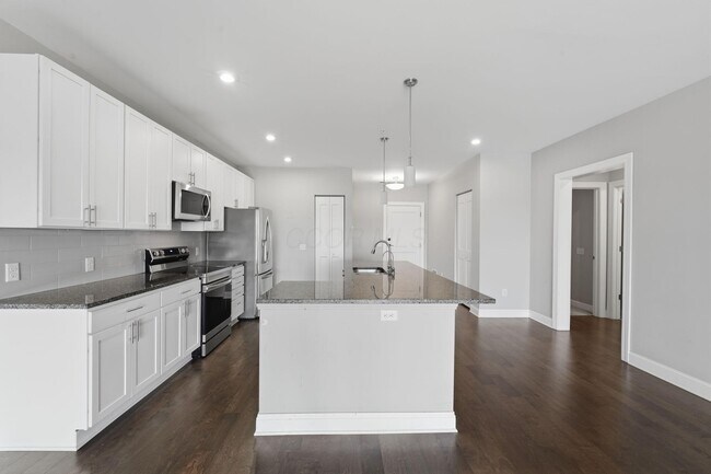 Building Photo - 5339 Highpointe Lakes Dr
