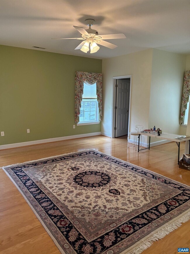 Building Photo - 127 Deerwood Dr