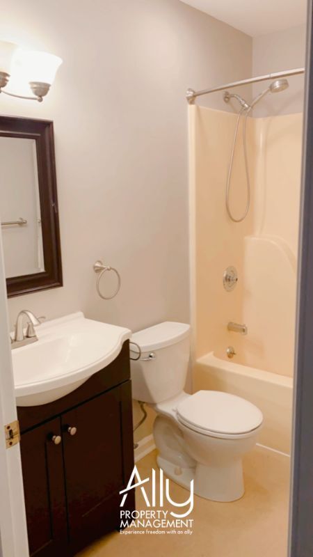 Building Photo - 2935 Lamkin Way