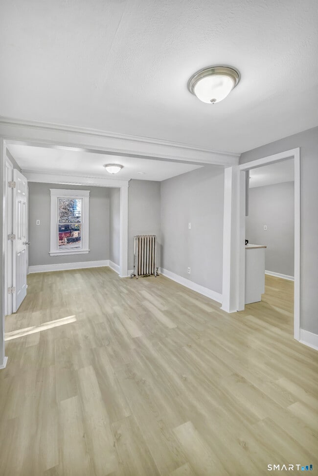 Building Photo - 4 Templeton St