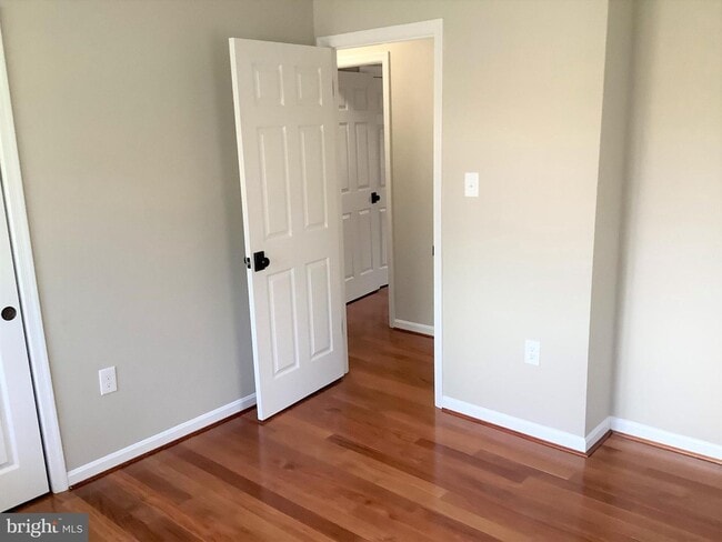 Building Photo - 9300 Southmoor Ct