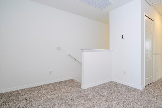 Building Photo - Elegant & Comfortable Home with Granite Kitchen in Prime St. Cloud Location