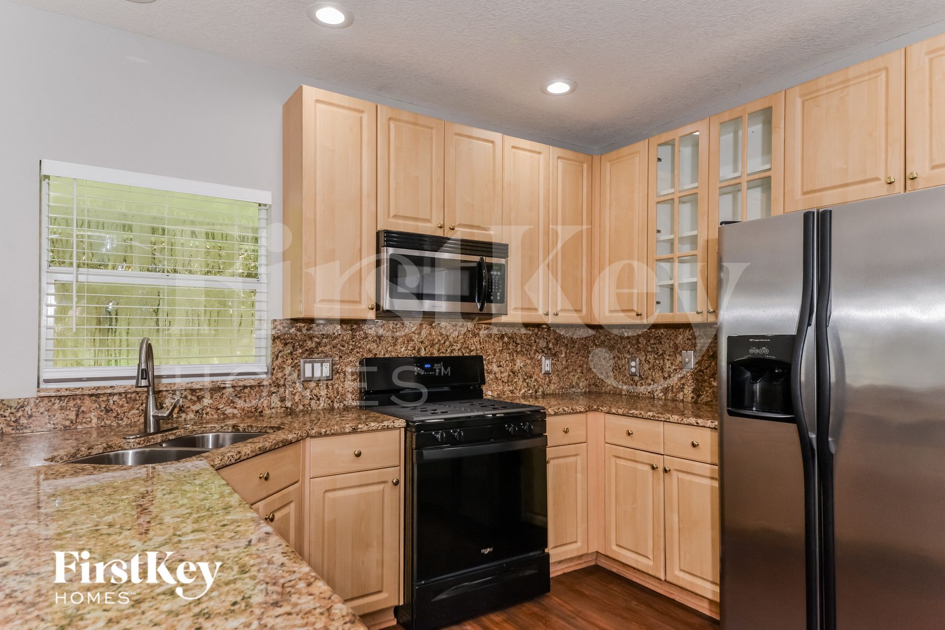 Building Photo - 2128 Brandon Park Cir