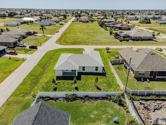 Building Photo - 1101 NW 1st Pl