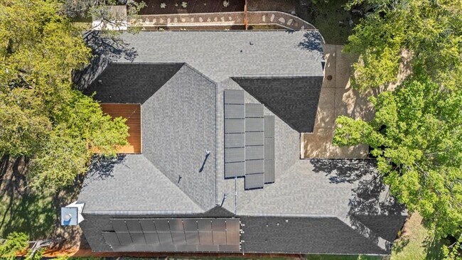Building Photo - 8312 Jancy Dr