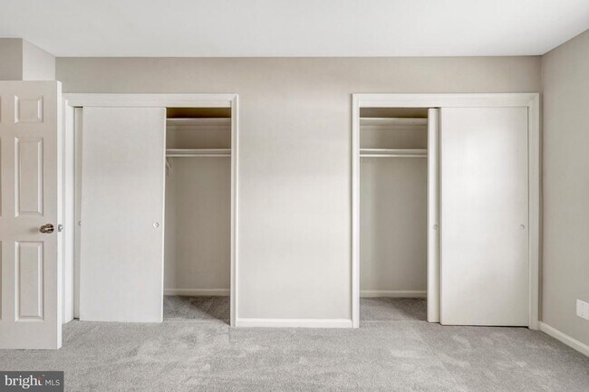 Building Photo - 8326 Darlington St