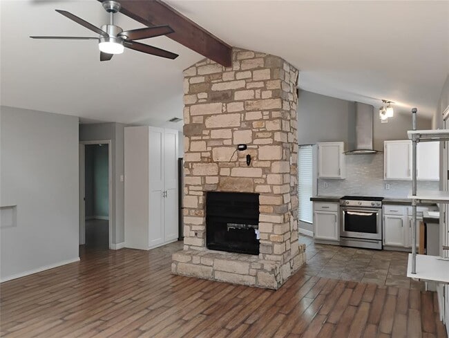 Building Photo - 2018 Ramona Cir
