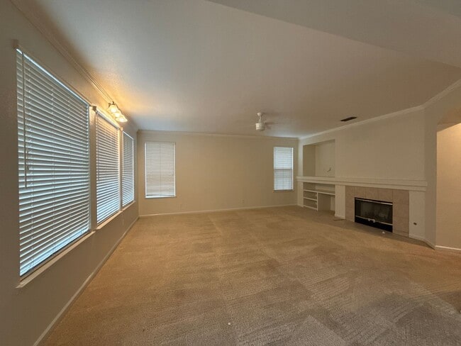 Building Photo - 6 Bed / 4 Bath Gated Brookside Home – Lincoln Unified Schools