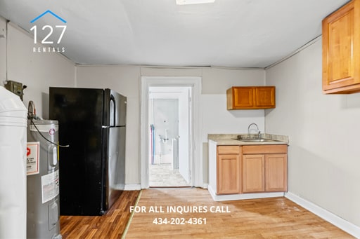 Building Photo - Private, Move in Ready 1 Bed 1 Bath!!