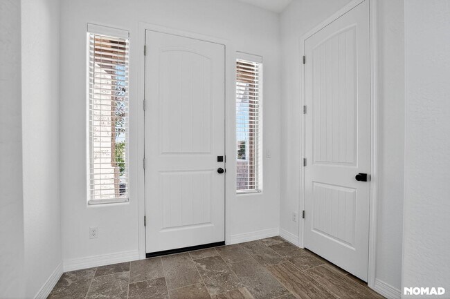 Building Photo - 5355 N Evans Way