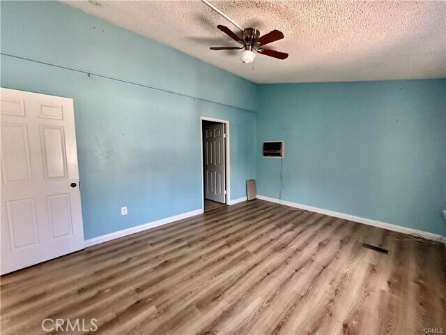 Building Photo - 2230 Lake Park Dr