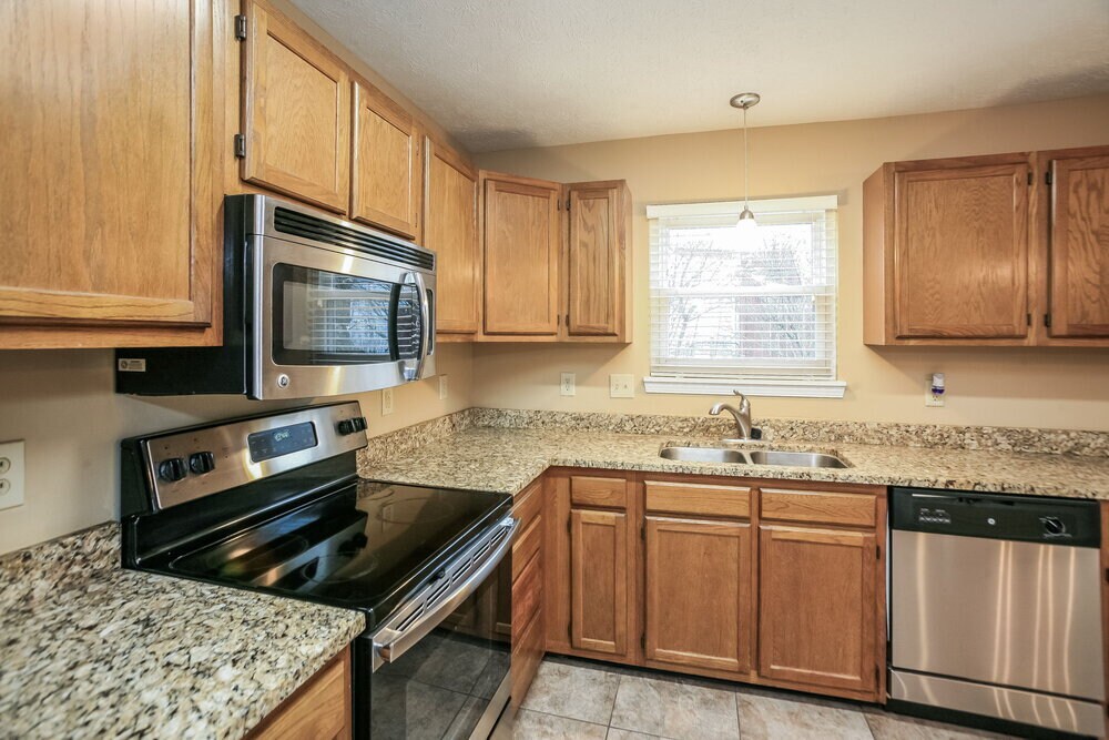 Building Photo - 1451 Rebecca Ln