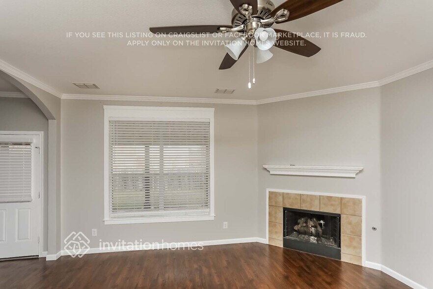 Building Photo - 2725 Mountain Lion Dr