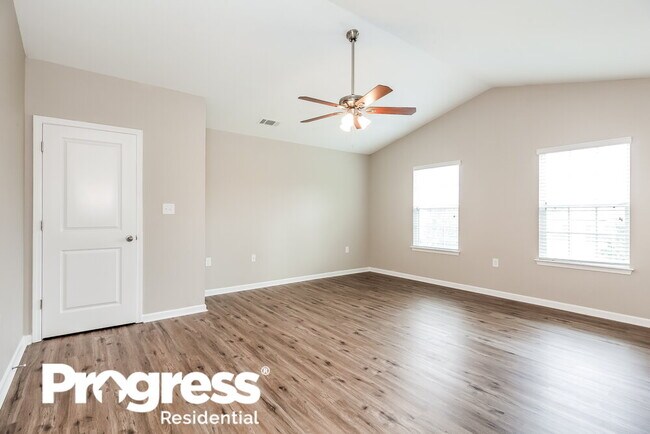 Building Photo - 1800 Windy Willow Ln