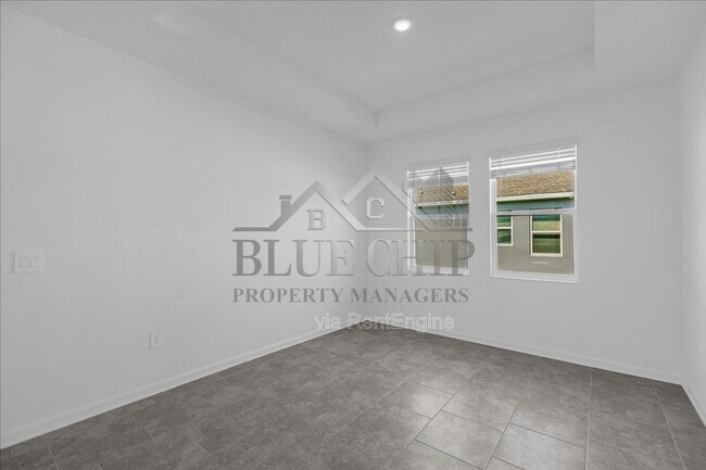 Building Photo - 3042 Country Side Dr