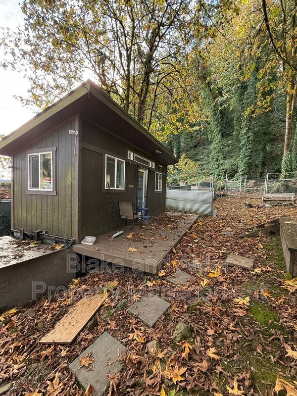 Building Photo - 6519 NW St Helens Rd