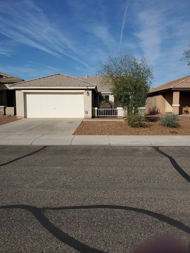 Building Photo - COMING SOON! 3 bedroom &2 bathroom House in Avondale!