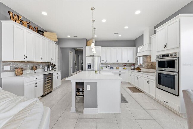 Building Photo - 13321 Oakenshaw Ln