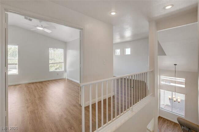 Building Photo - 1441 Iron Springs Dr