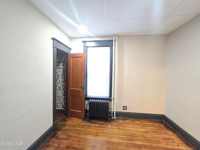 Building Photo - 355 Myrtle Ave