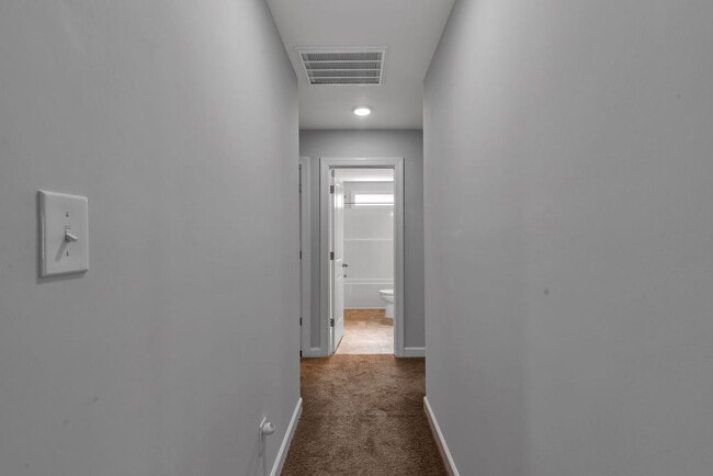 Building Photo - 202 Browns Ferry Rd