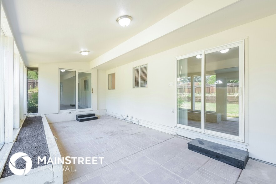 Building Photo - 1659 Cottonwood St