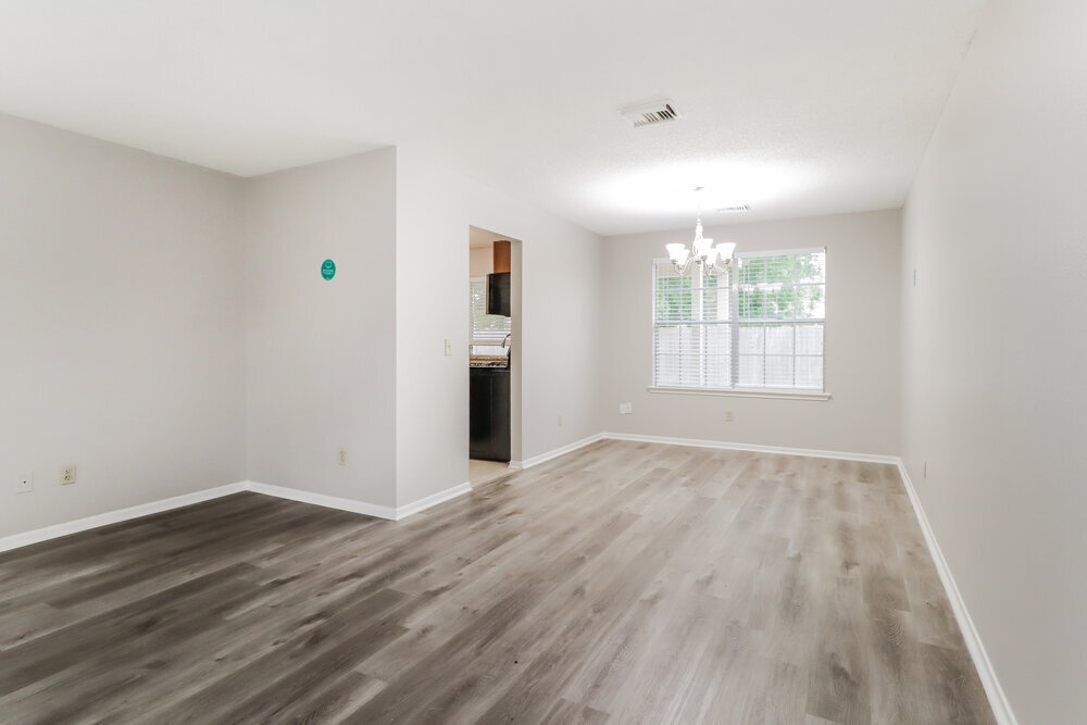 Building Photo - 10046 Lazy Meadows Dr