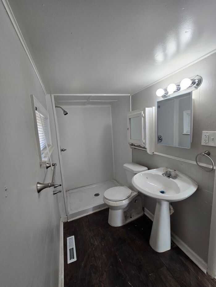 Building Photo - 3434 Olive St