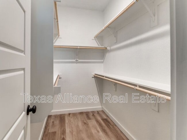 Building Photo - 3628 Frazier Ct