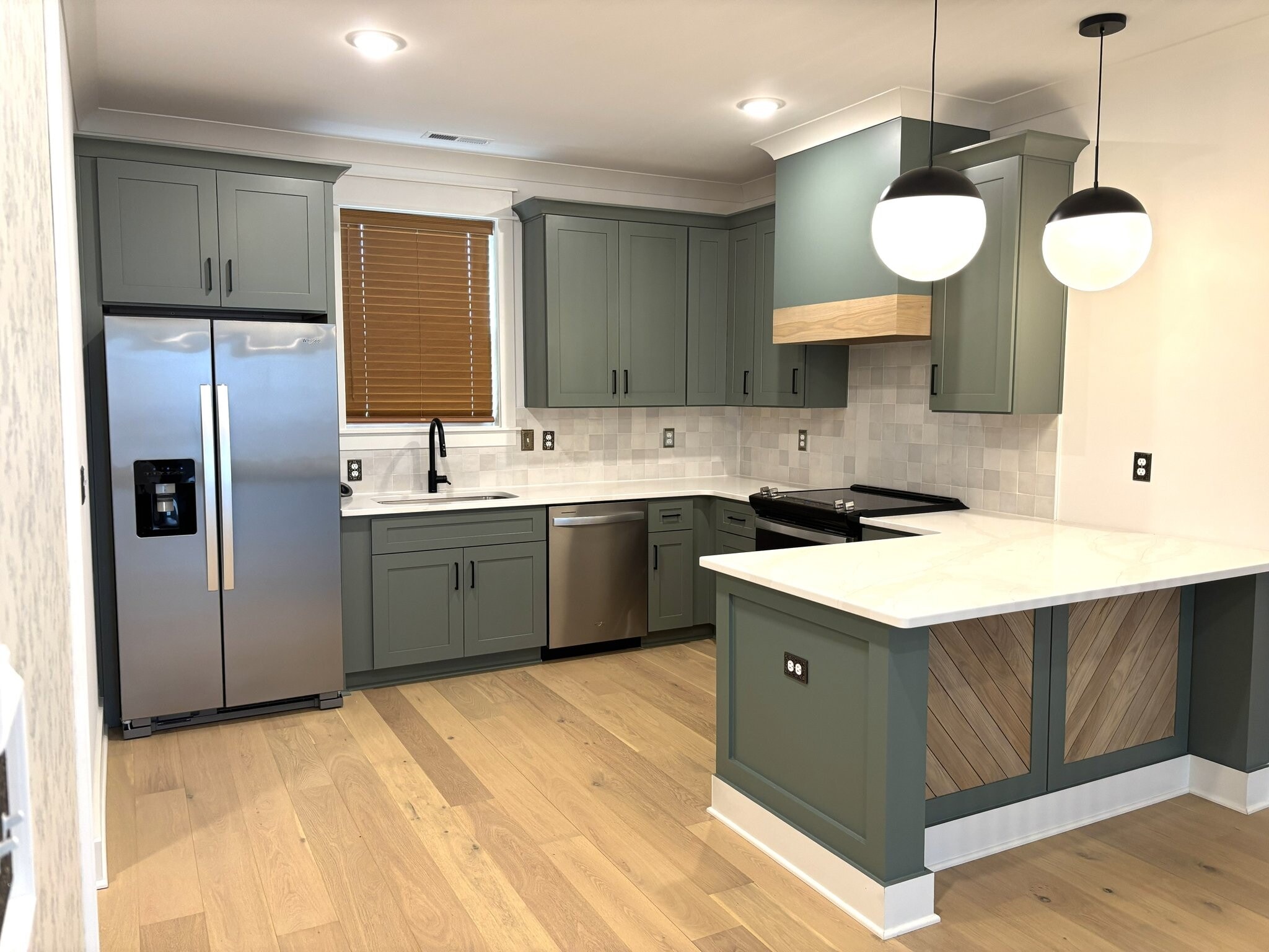 Building Photo - 2022 Maple Vw Ln